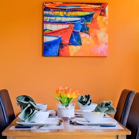 Iona'S Home: Vibrant 2Bedroom Home Near Willemstad Bagian luar foto